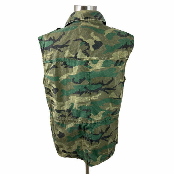 UO Ecote L Camo Studded Embroidered Zip Snap Vest - Picture 2 of 3